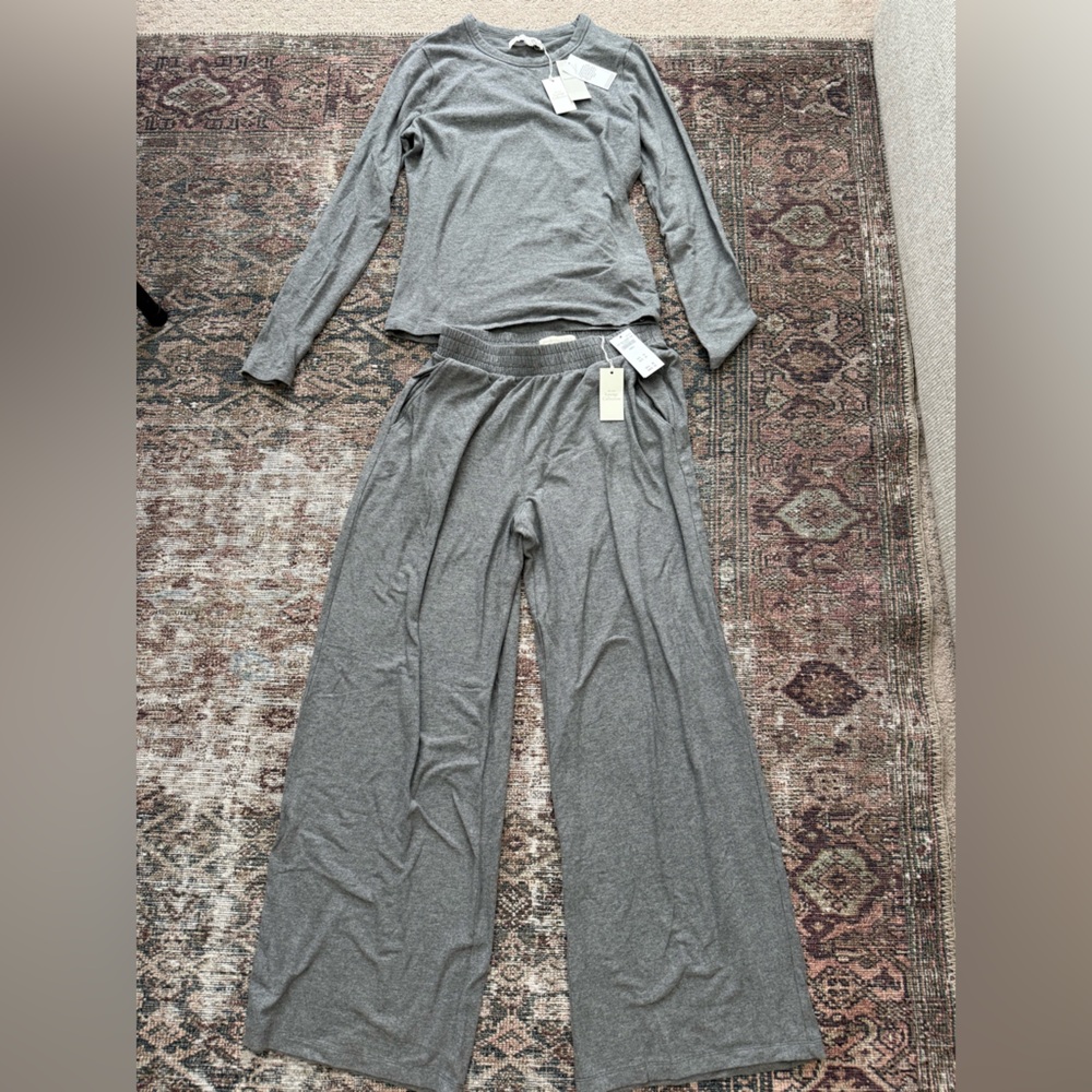 ***NWT*** Abercrombie Cozy Lounge Set - Picture 2 of 7